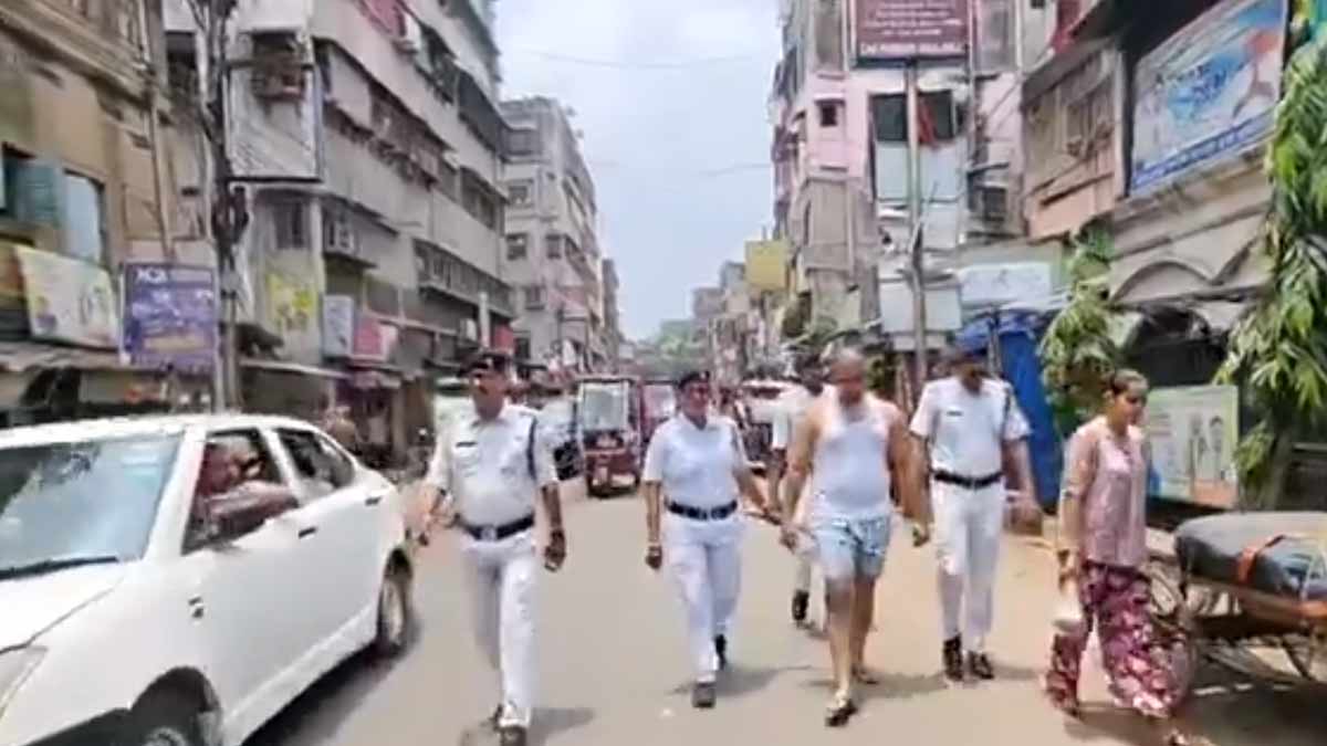 বাংলায় শুভেন্দু দাওয়াই অব্যাহত! ২০২১ এ পুলিশকে গুলি করা ডন কে অন্তর্বাসে প্যারেড