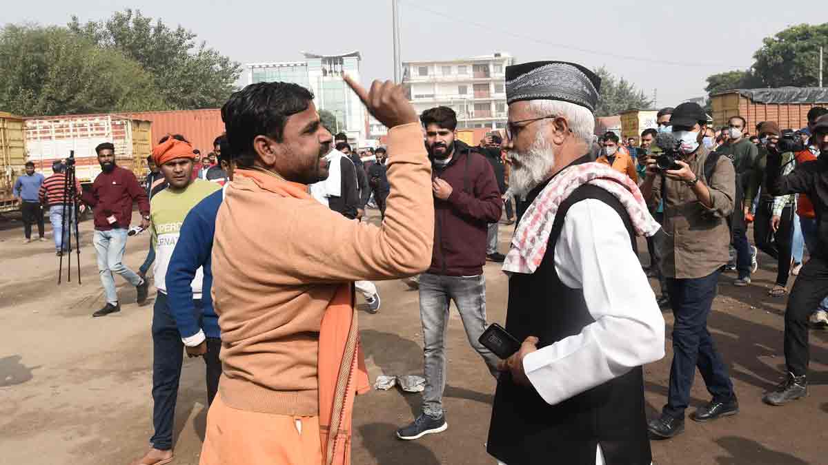 গেরুয়া রাজ্যে কোরবানির ছাগল রাখার খোয়াড় ভাঙল হিন্দুরা! ছড়াল সাম্প্রদায়িক হিংসা