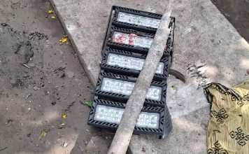 Six Year Old Girl Dies After Streetlight Collapse In Kolkata