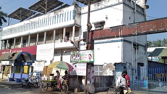 Bhatpara Municipality Resignation