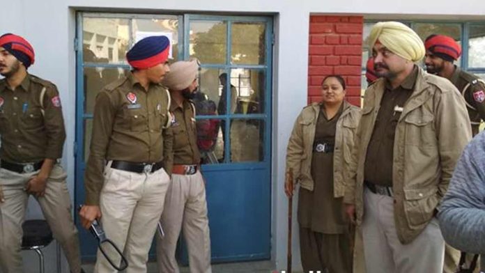 punjab punjab-police-asi-joga-singh-shot-dead-amritsar