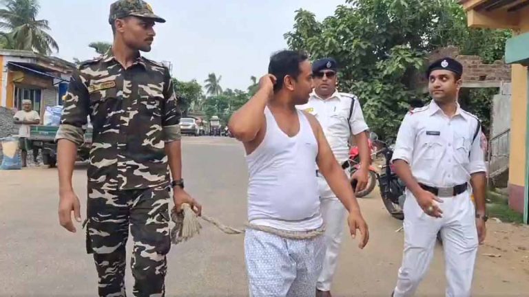 sunny-molla-police-parade-sankrail