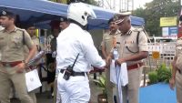 kolkata-police-summer-kit-distribution-ajay-nand-traffic-police