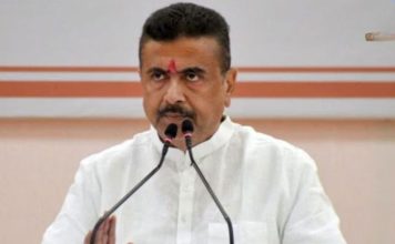 বড় সিদ্ধান্ত মুখ্যমন্ত্রীর! অনুপ্রবেশকারীদের জন্য বাংলার জেলায় জেলায় হোল্ডিং সেন্টার holding-centres-for-bangladeshi-rohingya-infiltrators-bengal