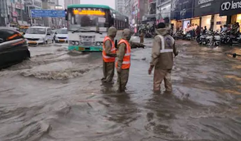 Rain Returns! IMD Forecasts Thunder and Heavy Showers Across Kolkata
