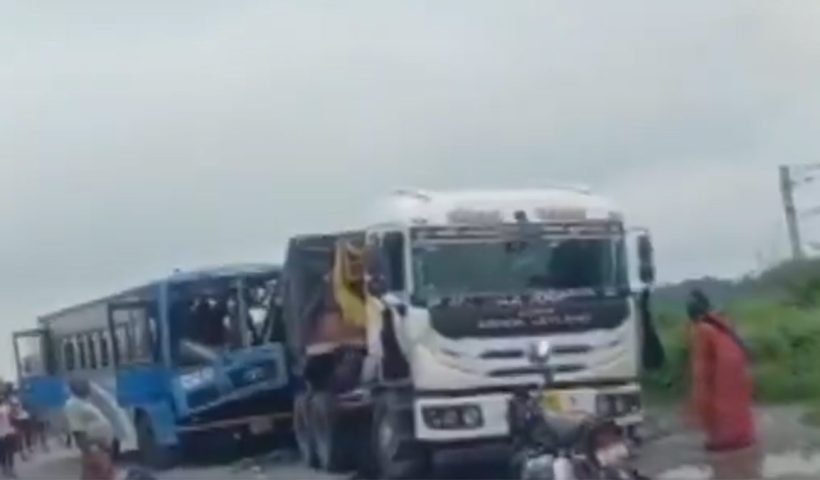 maynaguri-nh27-bus-truck-accident
