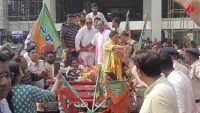 anandamoy-barman-receives-grand-welcome-at-njp-after-becoming-minister