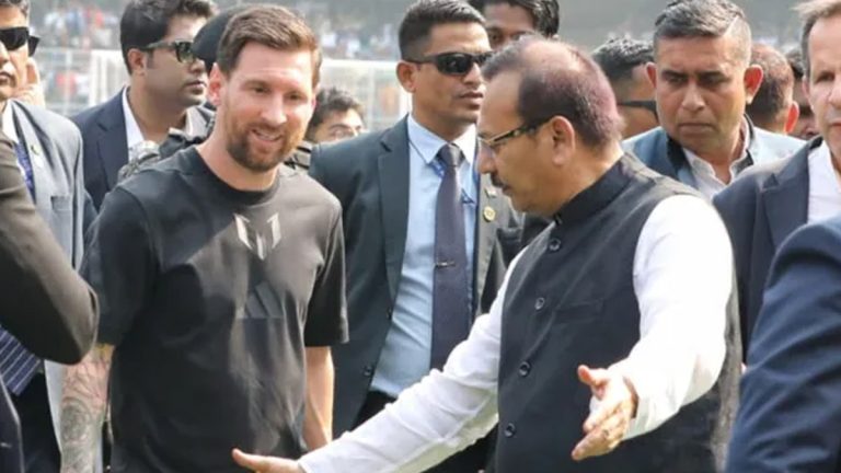 মেসি-কাণ্ডে এফআইআর! আগাম জামিনের আবেদন জানালেন অরূপ বিশ্বাস