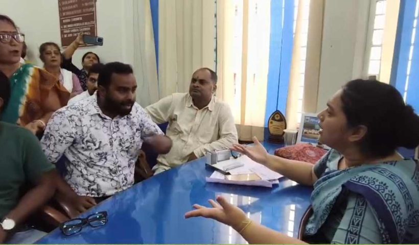 bjp-protests-at-siliguri-borough-office-over-drainage-and-waterlogging-issues