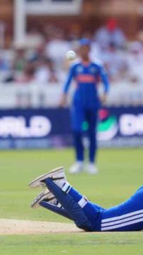 india-knocked-out-after-australia-defeat-womens-t20-world-cup-2026