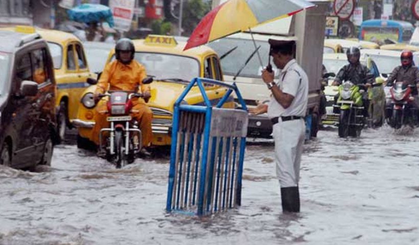 kolkata rain waterlogging