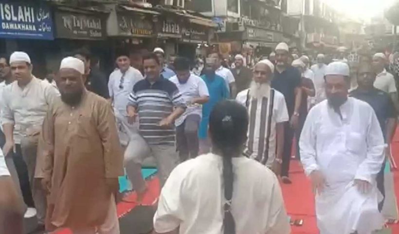 international-yoga-day-bjp-minority-morcha-yoga-session-mumbai