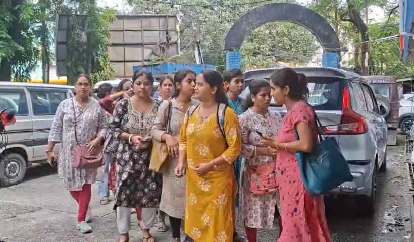 nuhm-workers-protest-over-allowance-demand-pen-down-movement