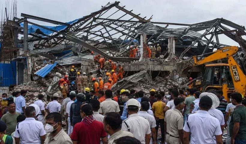 Taratala warehouse roof collapse kills 3 workers