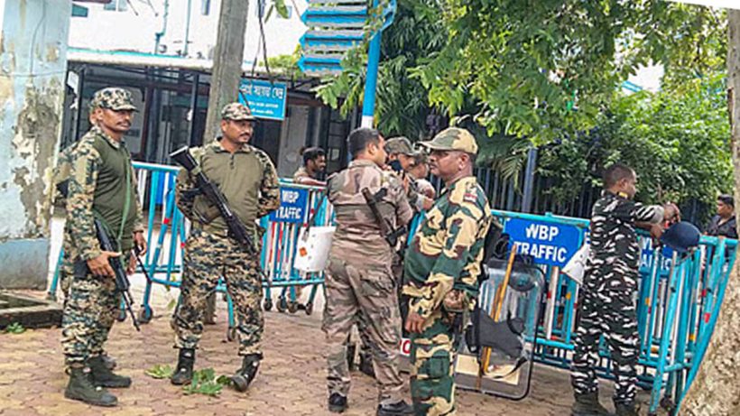 baruipur-police-action-sparks-debate-as-kamduni-protesters-and-tamanna-khatuns-mother-respond