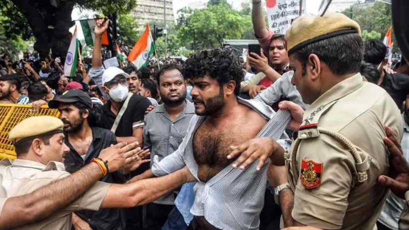 mumbai-police-fir-student-protest