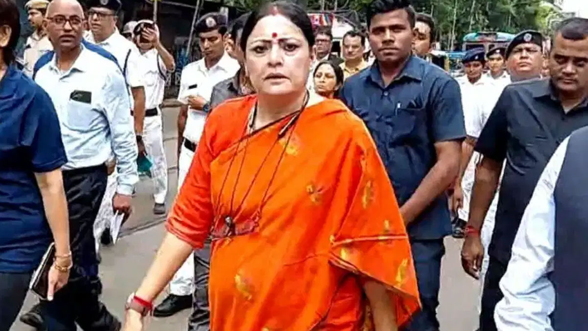 Agnimitra Paul visits Boipara to inspect revamp plans
