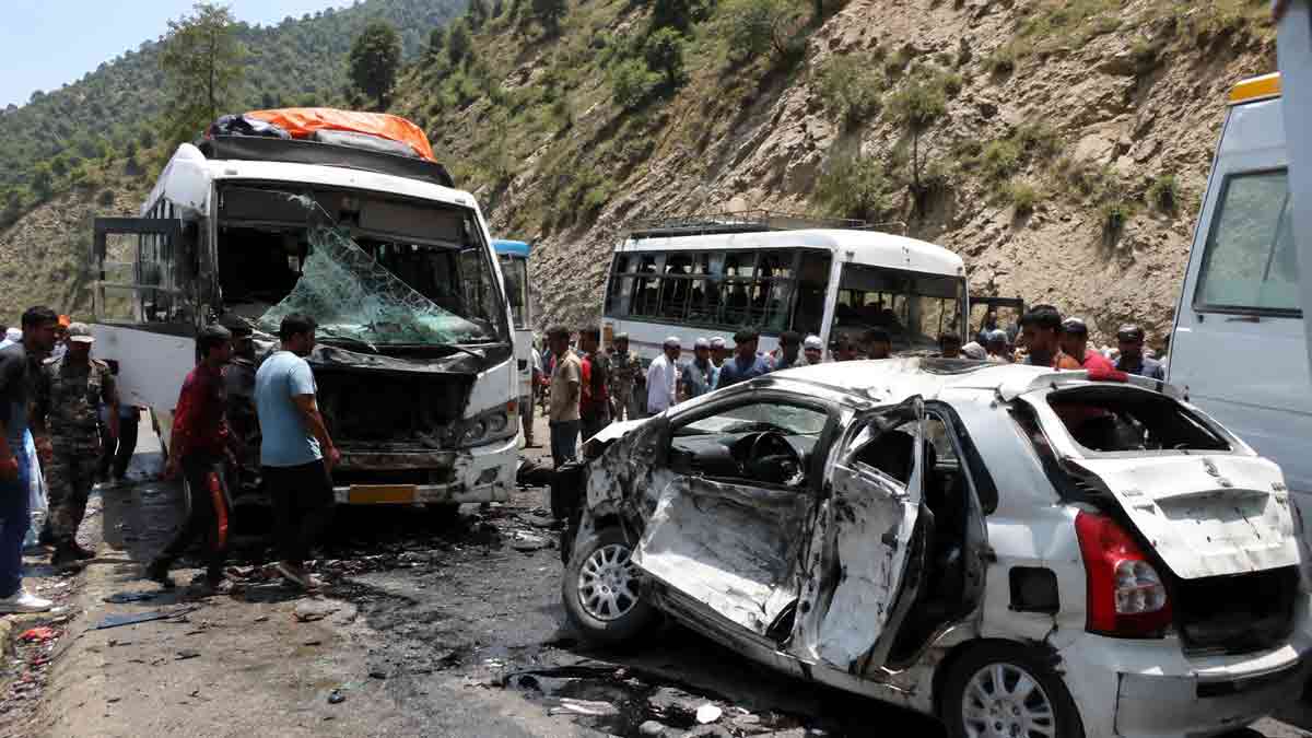 amarnath-yatra-ramban-four-vehicle-collision-18-pilgrims-injured
