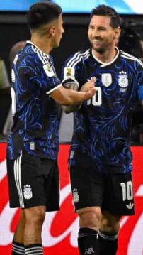 argentina-dark-blue-jersey-vs-england-fifa-approval-world-cup