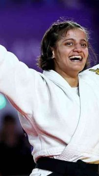 asmita-dey-wins-indias-first-commonwealth-judo-gold-medal