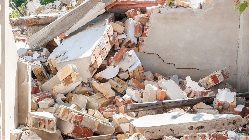 roof collapse pakistan kohat deaths