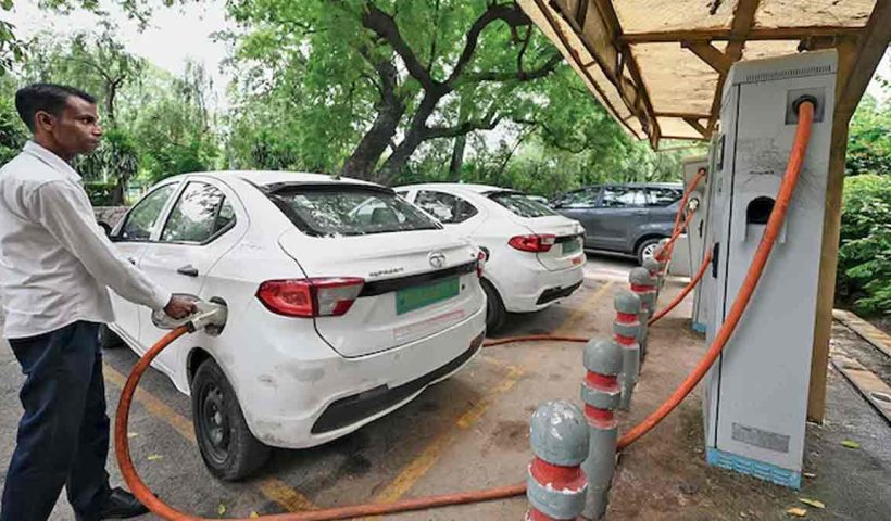 india-ev-adoption-2030