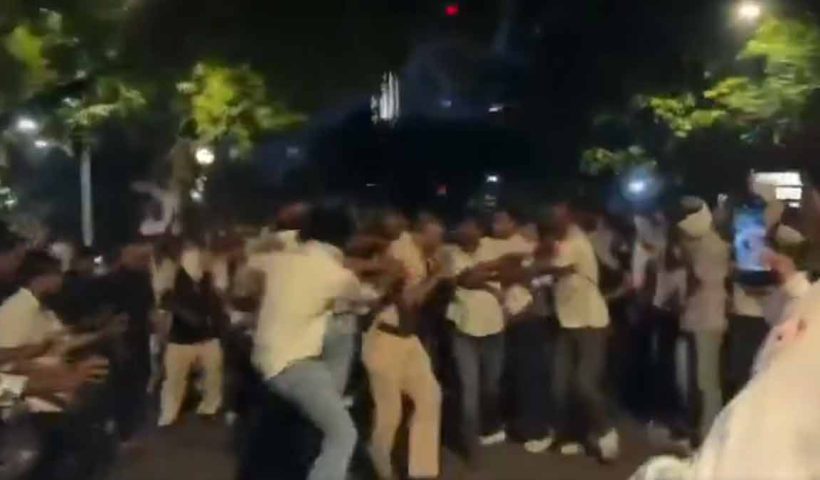 jantar-mantar-protest-acp-injured-stone-pelting-allegation-delhi