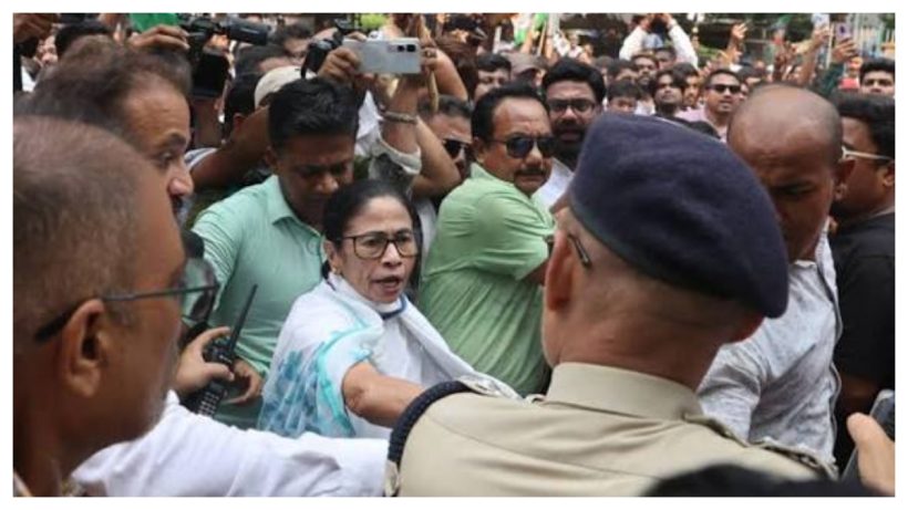 Kolkata TMC Meeting Witnesses Huge Influx of Party Workers