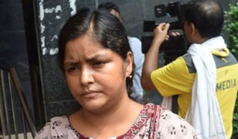 Sitalkuchi Witnesses Political Unrest as Minakshi Mukherjee's Car Is Surrounded
