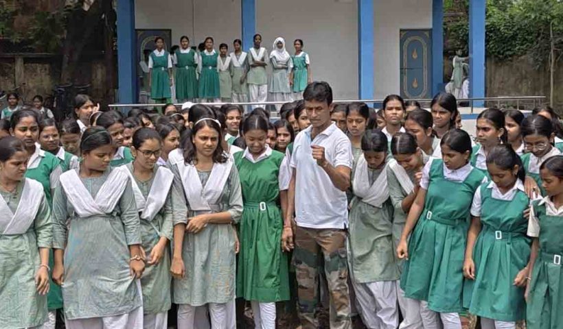 mission-ananya-birbhum-police-constable-trained-70000-girls-self-defence