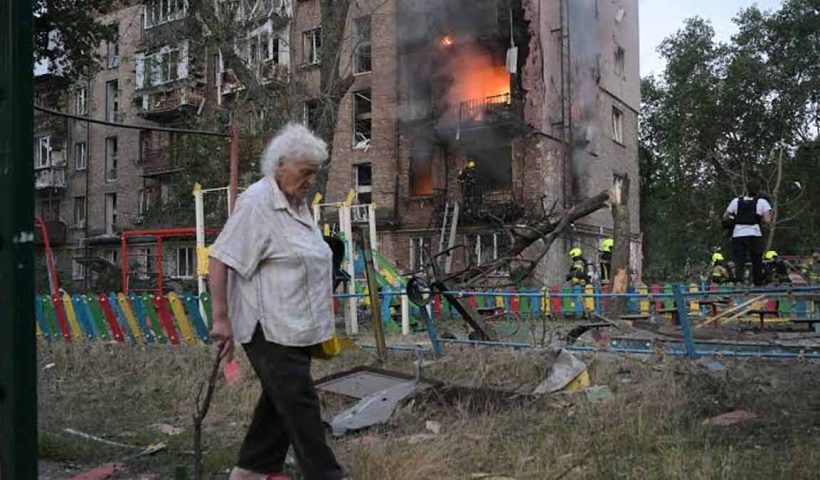 russia ukraine war russia 11 hour missile drone attack on kyiv kills 21 injures over 90