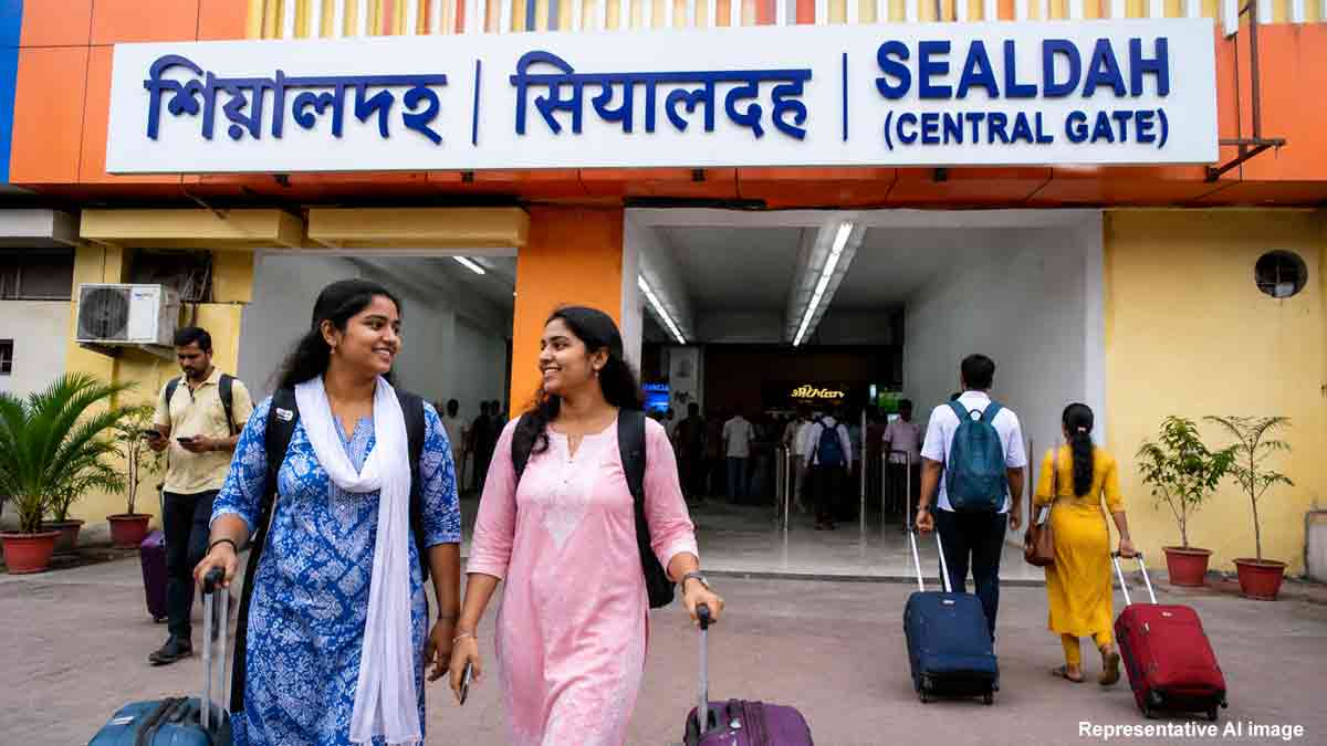 sealdah-station-central-gate-open-for-long-distance-passengers